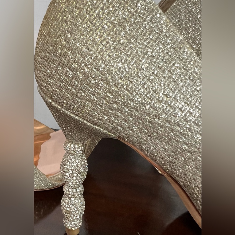 Badgley Mischka Rhinestone Heels Gold/Champagne 7.5, EUC - Picture 9 of 11